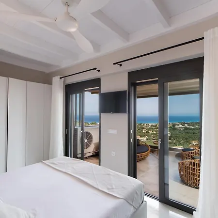 Apartment Halcyon Frínion